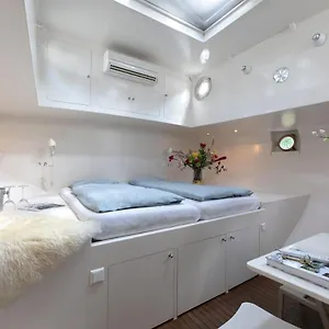 Houseboat Volle Maan Nederland