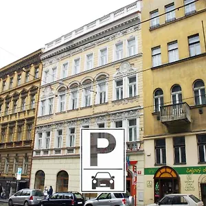 ea-hotel-tosca.praguehotelsweb.com/