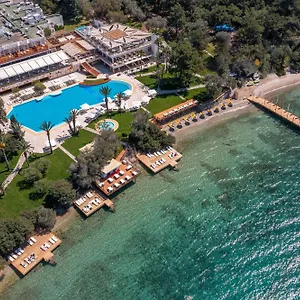 Курортный комплекс Doubletree By Hilton Bodrum Isil Club Ultra